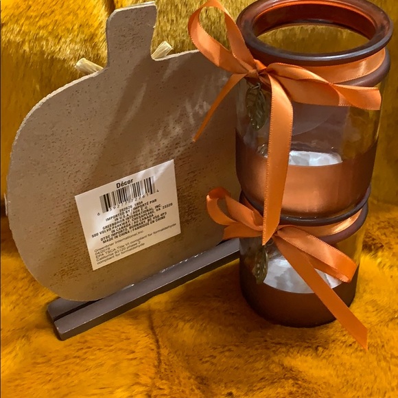 Fall Decor - Picture 4 of 8